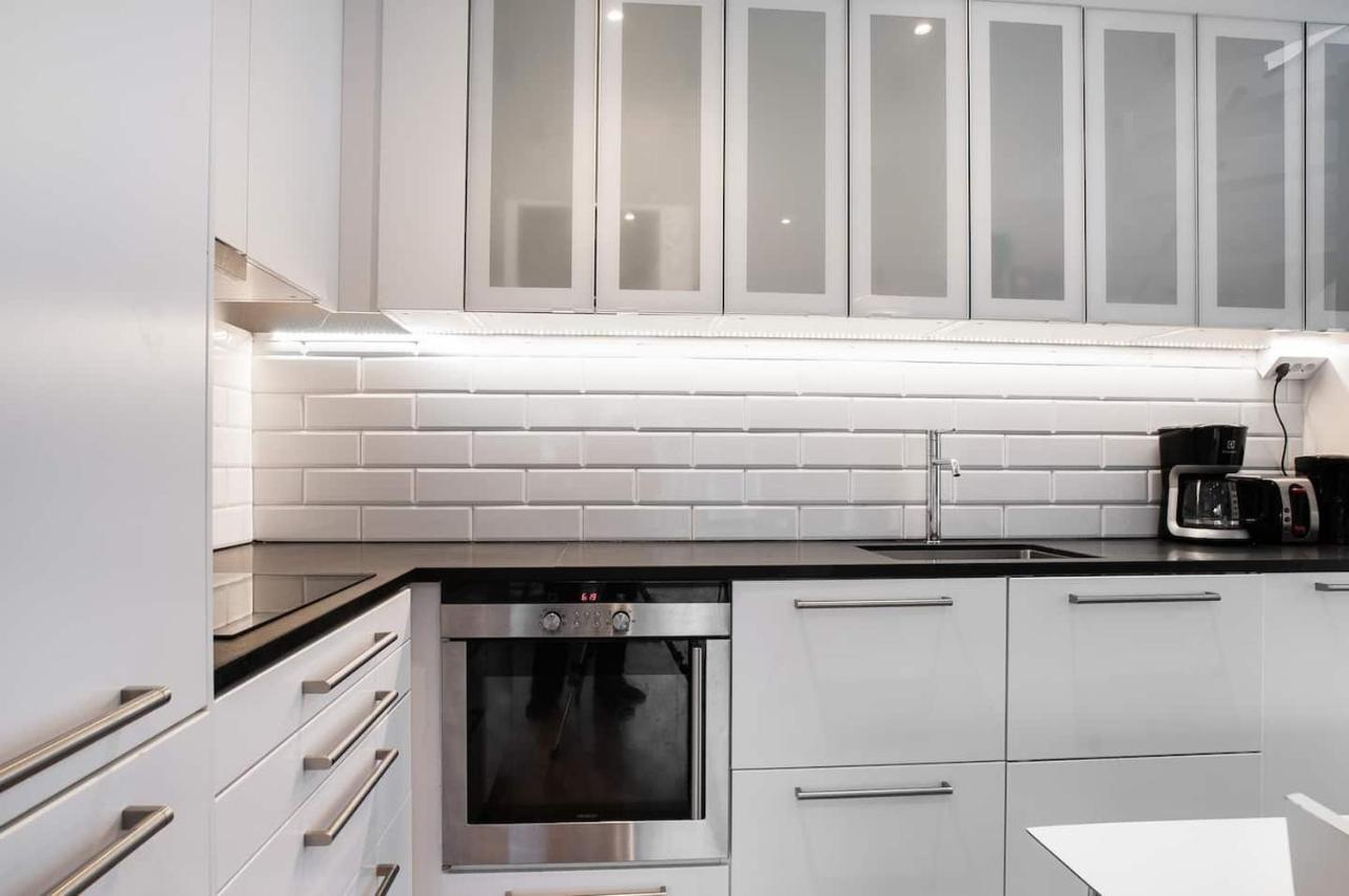 Villa Townhouse On Arlanda Stockholm Metro Line - Easy Checkin Sollentuna Esterno foto