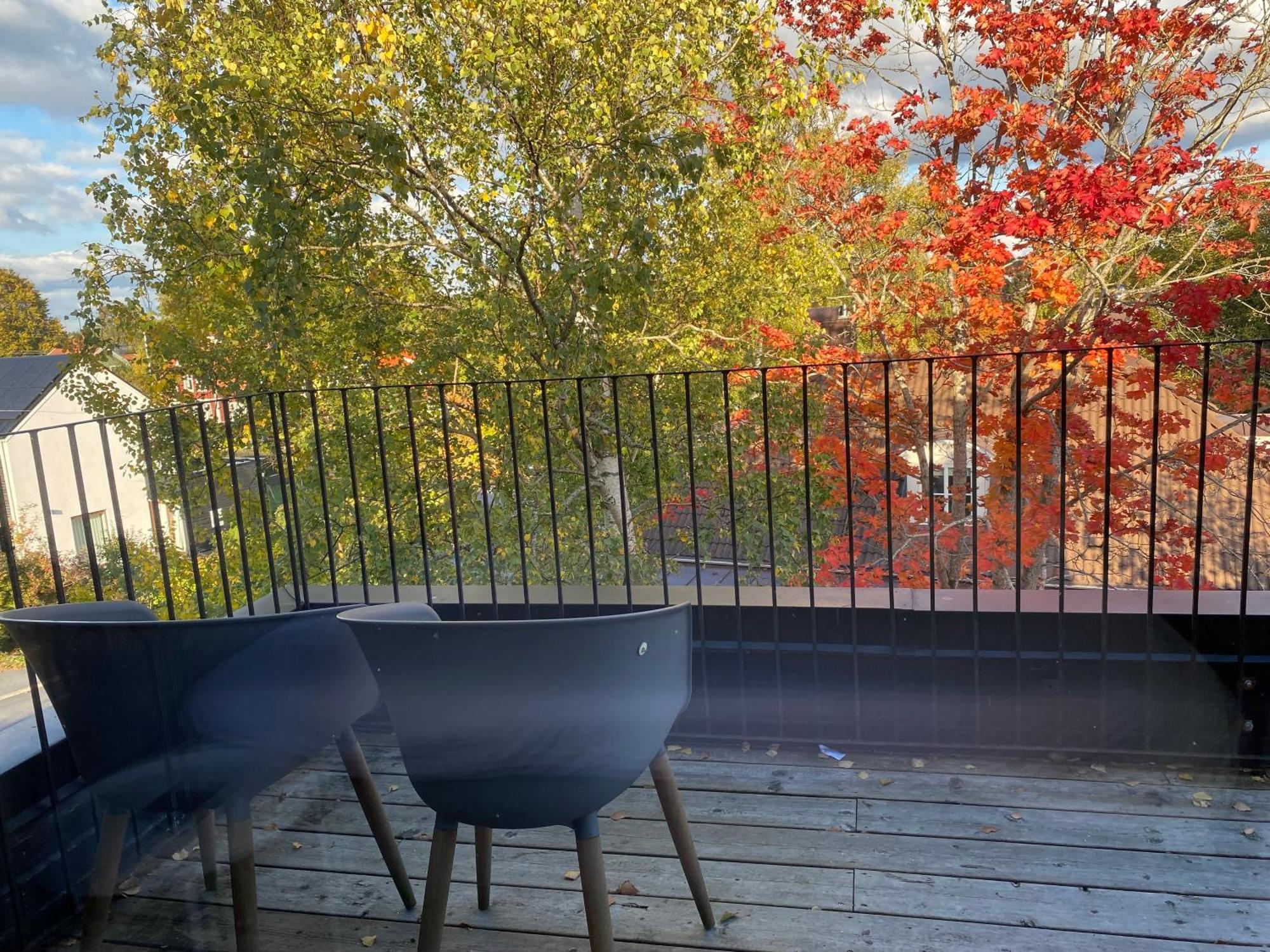 Villa Townhouse On Arlanda Stockholm Metro Line - Easy Checkin Sollentuna Esterno foto